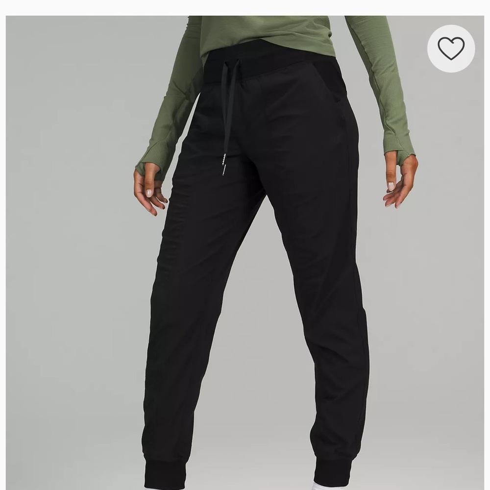 Lululemon Dance Studio Mid-Rise Jogger Size 8